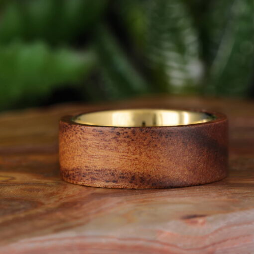 Goldwood Essence – Men's Wood Inlay Tungsten Ring - Image 5