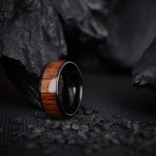 Obsidian Oak – Men's Wood Inlay Tungsten Ring - Image 3