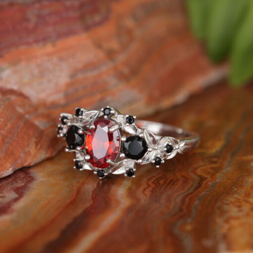 Scarlet's Edge – Women's Sterling Silver Ring - Image 4