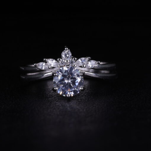 Angular Allure – Women's Sterling Silver Ring - Image 4