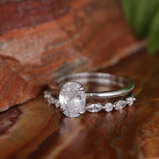 Oval Luxe – Women's Sterling Silver Ring - Image 6
