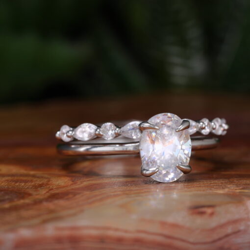 Oval Luxe – Women's Sterling Silver Ring - Image 7