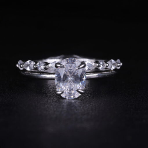 Oval Luxe – Women's Sterling Silver Ring - Image 4