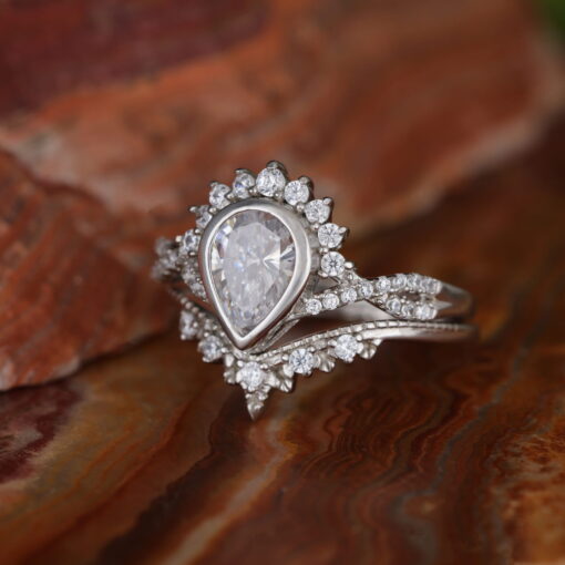 Bezel Beauty – Women's Sterling Silver Ring - Image 6